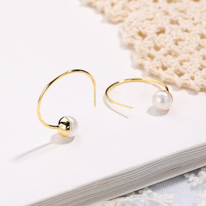 C-Shaped Pearl Earrings