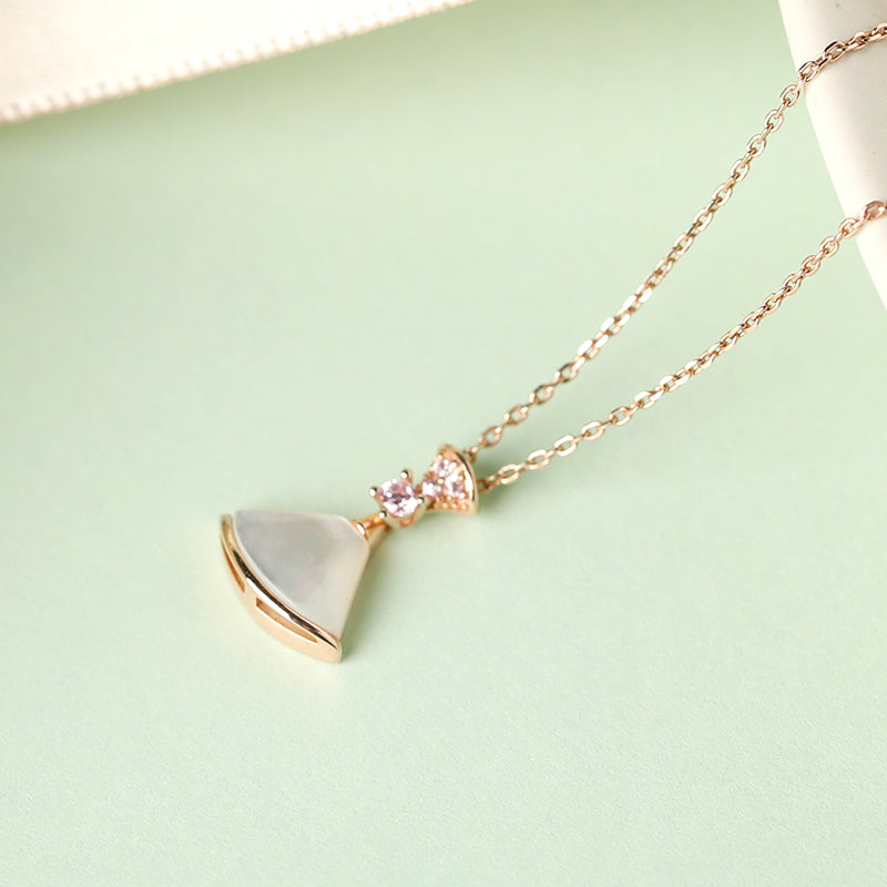 Small Fan Shell Necklace