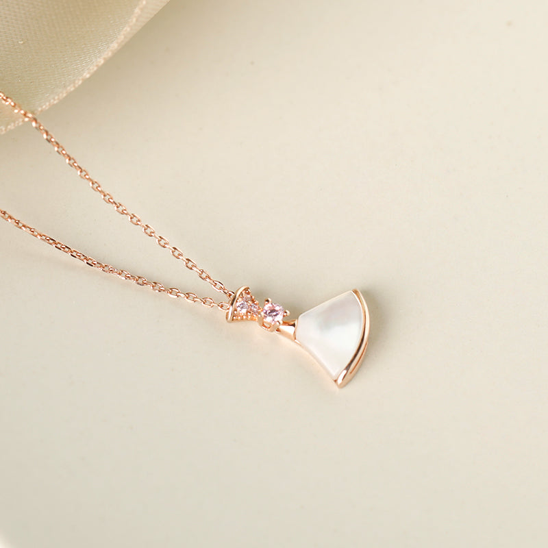 Small Fan Shell Necklace