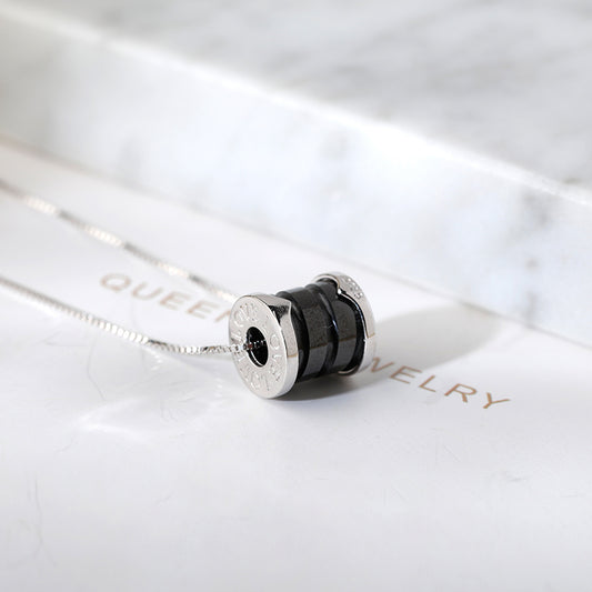 Black Ceramic Passepartout Necklace