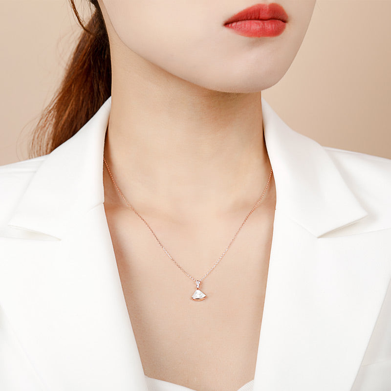 Small Fan Shell Necklace