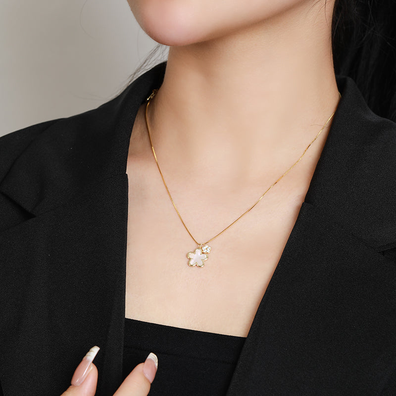 Pearl Peach Blossom Necklace